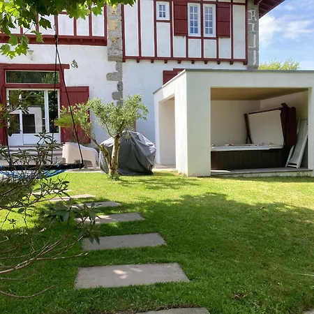 Apartment Location Eyheraldia Votre Triplex Au Coeur Du Pays Basque