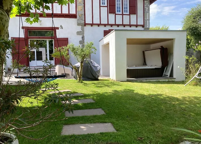 Apartment Location Eyheraldia Votre Triplex Au Coeur Du Pays Basque